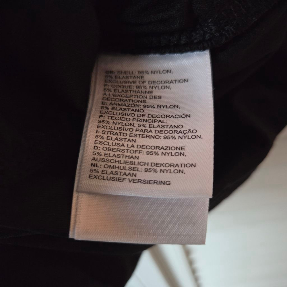 North Face Nylon cinched up soft pants - Picture 10 of 10